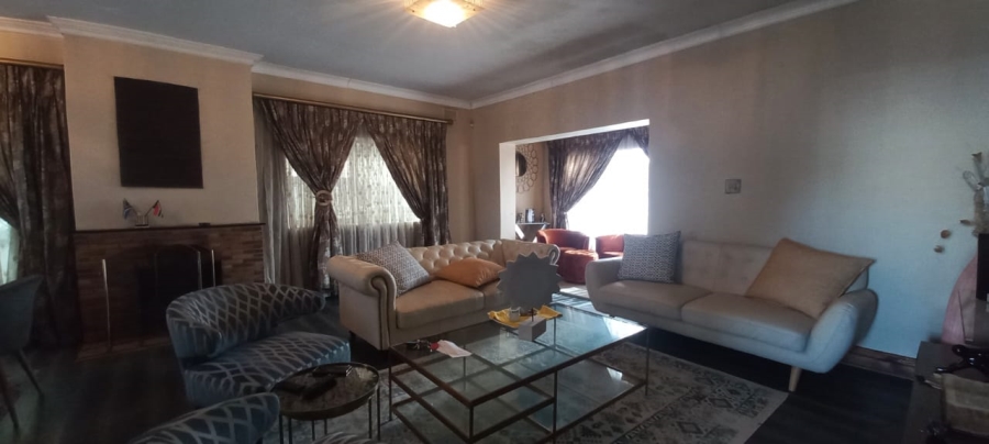 3 Bedroom Property for Sale in Wetton Western Cape